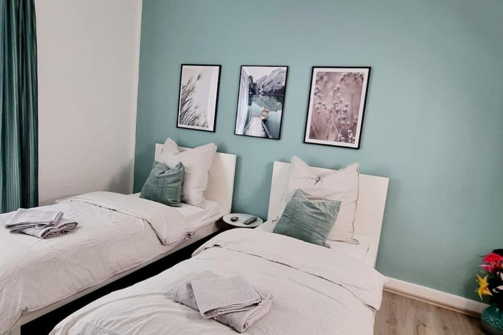 Your Cozy Appartment In Wuppertal: Wupper-Home 2 Buitenkant foto