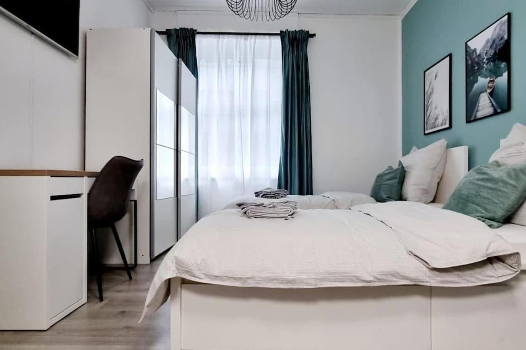 Your Cozy Appartment In Wuppertal: Wupper-Home 2 Buitenkant foto